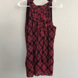 Sleeveless pink / black plaid blouse